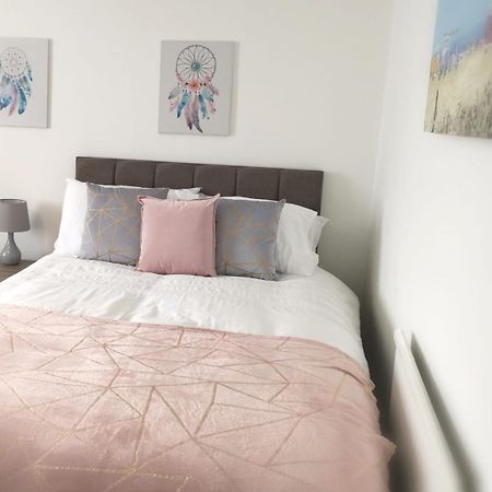 Parking, Smart Tv'S In All Rooms, Central Location Swansea Ngoại thất bức ảnh