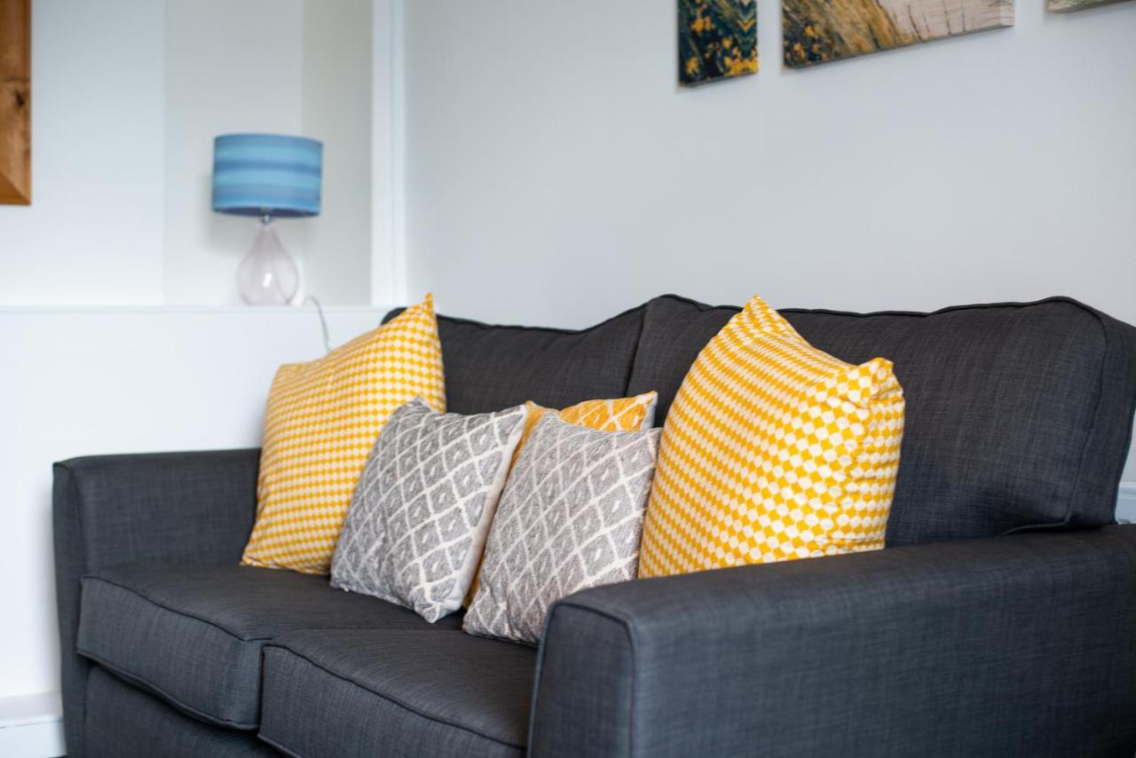 Parking, Smart Tv'S In All Rooms, Central Location Swansea Ngoại thất bức ảnh