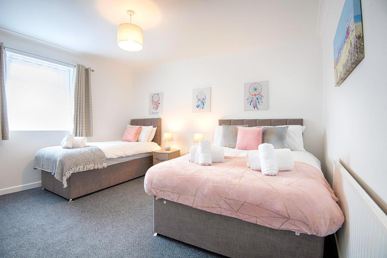 Parking, Smart Tv'S In All Rooms, Central Location Swansea Ngoại thất bức ảnh