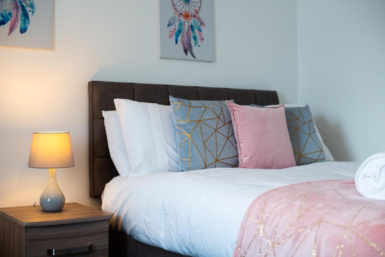 Parking, Smart Tv'S In All Rooms, Central Location Swansea Ngoại thất bức ảnh